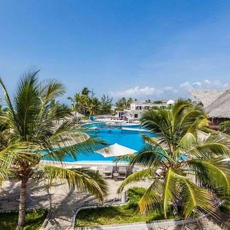 Twiga Beach Resort & Spa Watamu Exterior photo