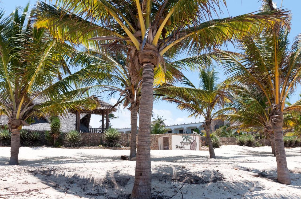 Twiga Beach Resort & Spa Watamu Exterior photo