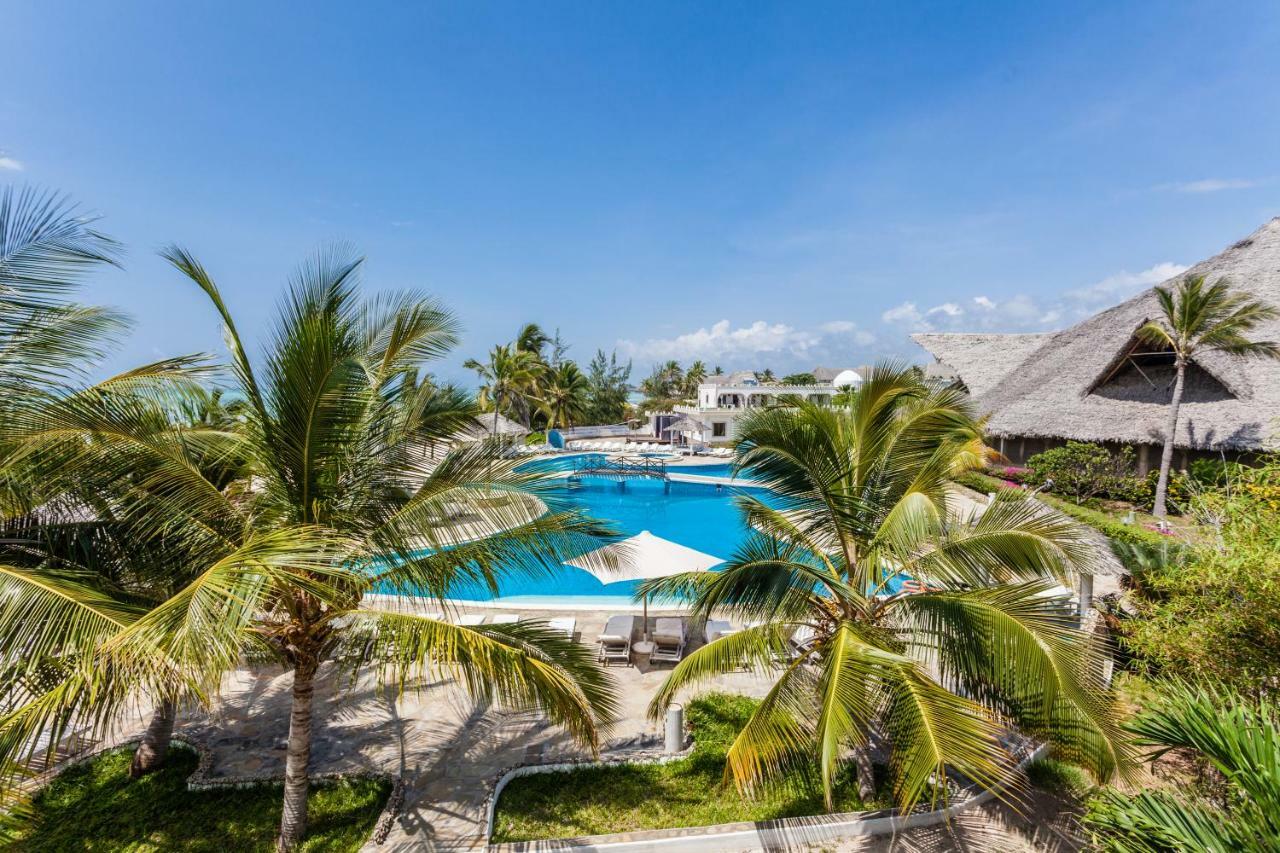 Twiga Beach Resort & Spa Watamu Exterior photo